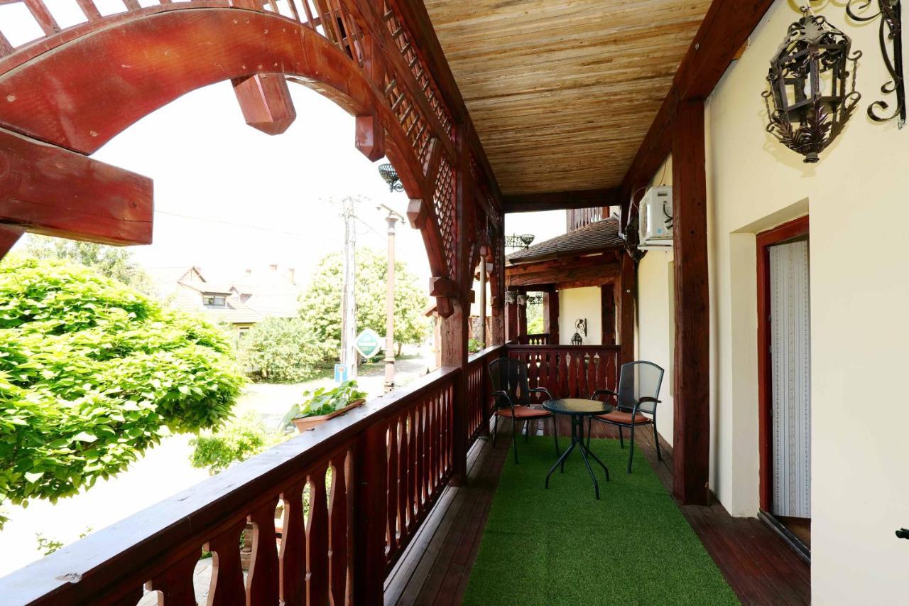 Nyilas Fogadó Nyiregyhaza Exterior foto
